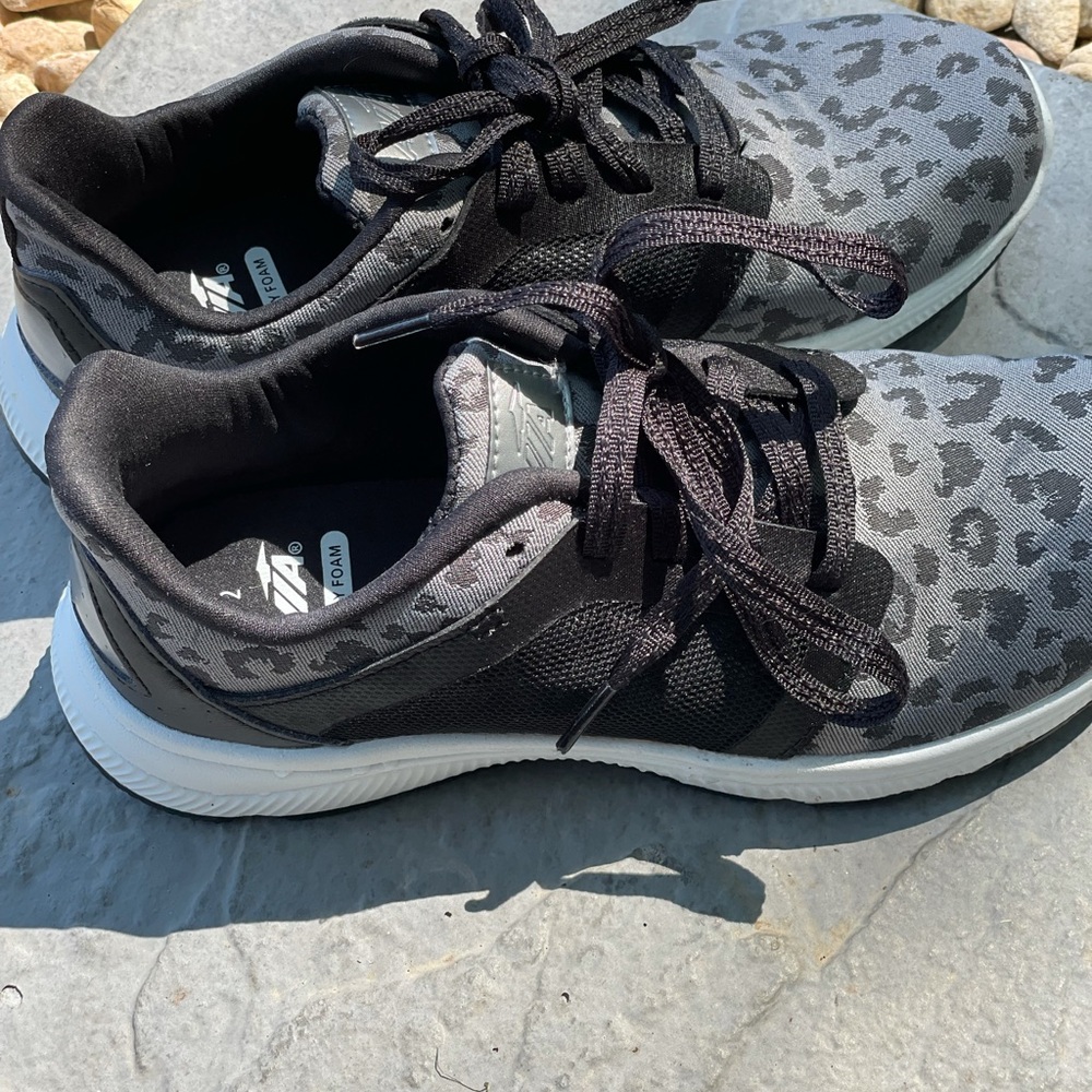 Avia Sneakers